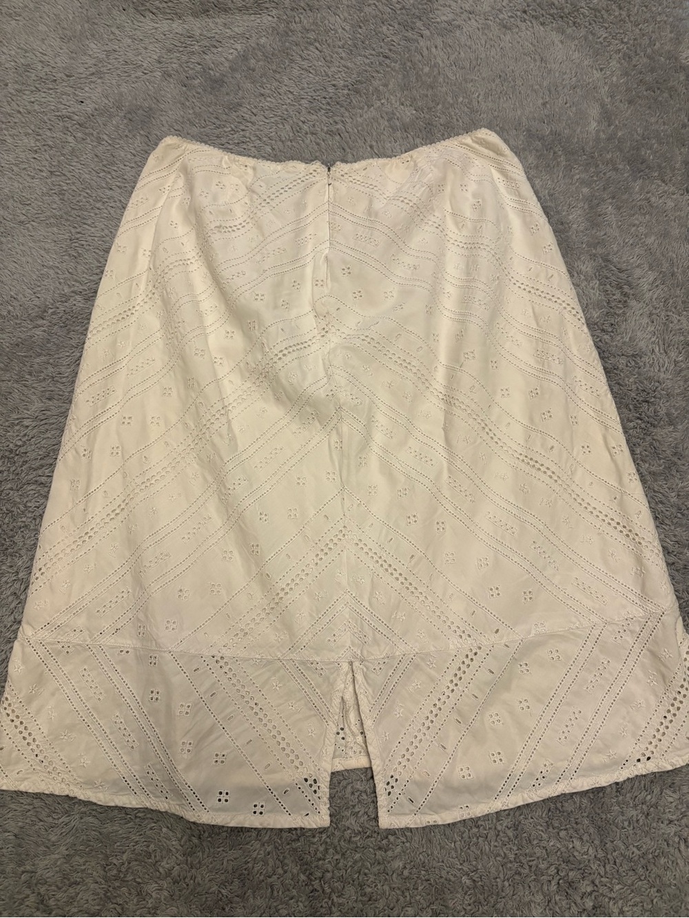 Vintage Y2K Abercrombie & Fitch White Eyelet Lace Midi Skirt - Picture 4 of 7